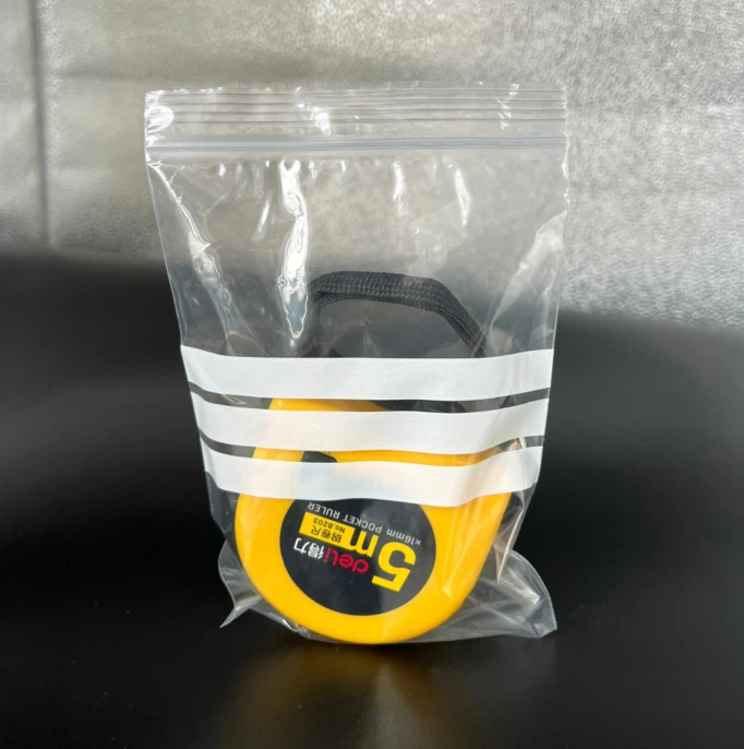 Universal portable striped self-sealing zipper bag